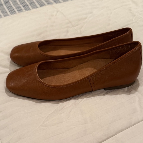 Vionic Tan Leather Flats - Picture 3 of 3